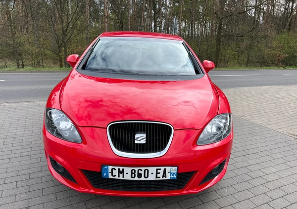 Seat Leon cena 22800 przebieg: 239903, rok produkcji 2011 z Lubartów małe 92